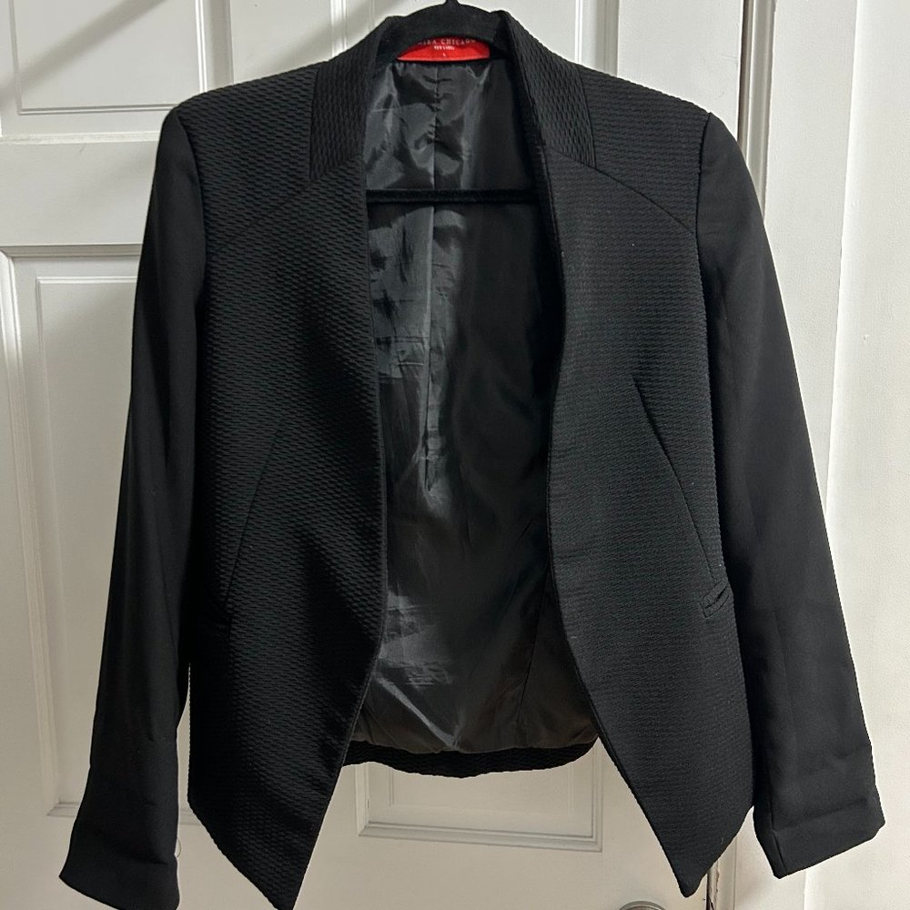 black cropped blazer